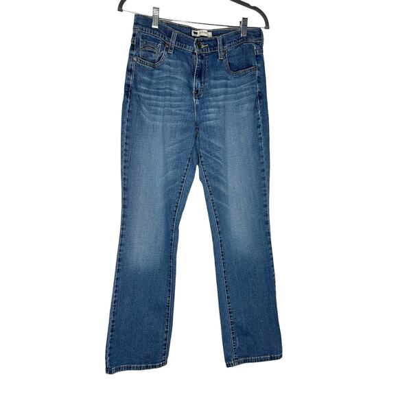 Levi's Women's 505 Straight Leg Jeans Medium Wash Size 6 / 28-32 - Picture 1 of 7